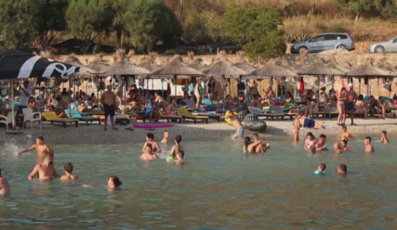 1.2 milionë pushues nga Kosova? Operatorët: Nuk vijnë të gjithë si turistë