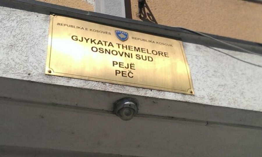 Nga një muaj paraburgim ndaj pesë të dyshuarve për dallavere me patentë shoferë, arrest shtëpiak për të gjashtën