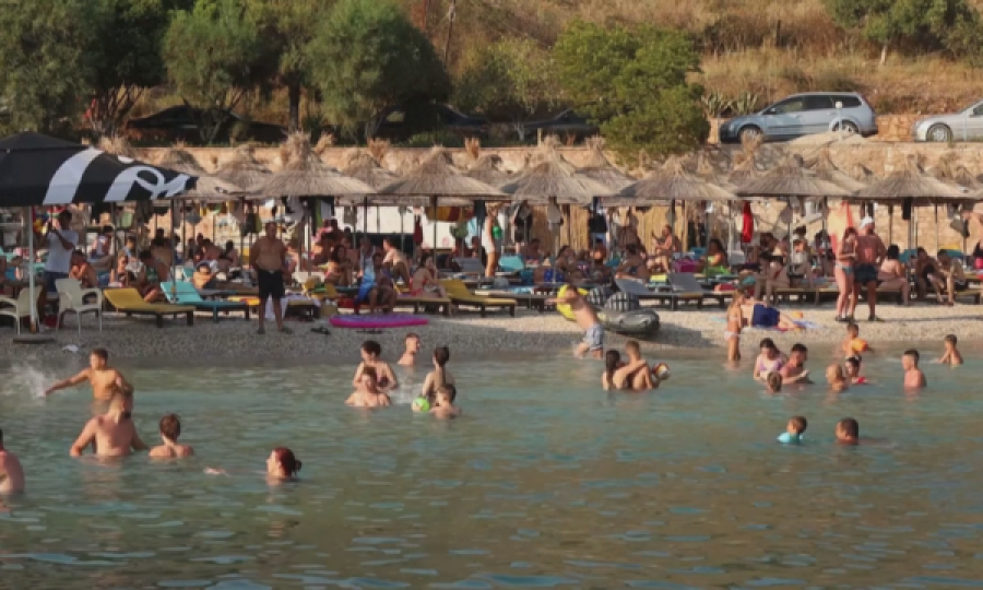 1.2 milionë pushues nga Kosova? Operatorët: Nuk vijnë të gjithë si turistë