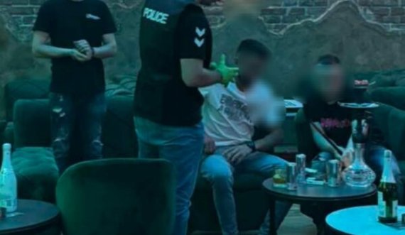 Policia në rajonin e Mitrovicës së Jugut kontrollon mbi 600 persona, njërit i gjendet një armë