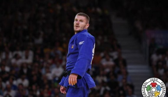 Akil Gjakova mposhtet në gjysmëfinale, i mbetet të luftojë për medaljen e bronztë