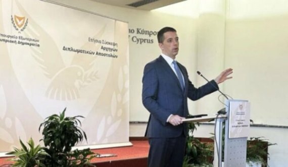 Gjuriq lajmërohet nga Qipro, thotë se dialogu me Kosovën është sfidues