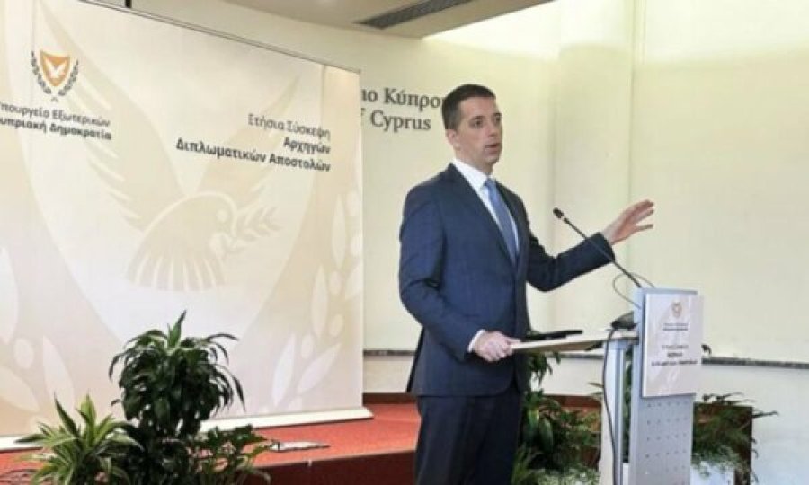 Gjuriq lajmërohet nga Qipro, thotë se dialogu me Kosovën është sfidues