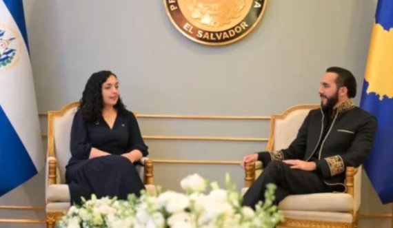 Vjosa Osmani takohet me presidentin e El Salvadorit