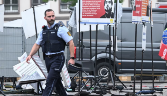 Vdes polici që u plagos në sulmin me thikë në Gjermani