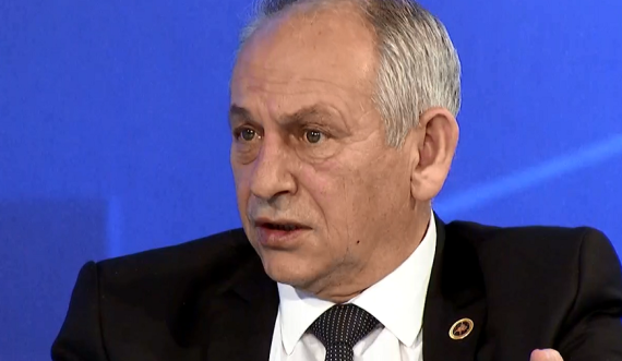 Dreshaj: Nuk fshihet dielli me shoshë o të mjerë!