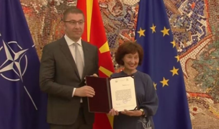Mickovski merr mandatin për formimin e qeverisë në Maqedoninë e Veriut