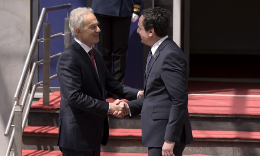 Tony Blair shkon edhe te Kurti
