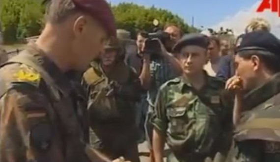 Publikohet video kur gjenerali gjerman i dha afat trupave serbe që të largohen nga Kosova