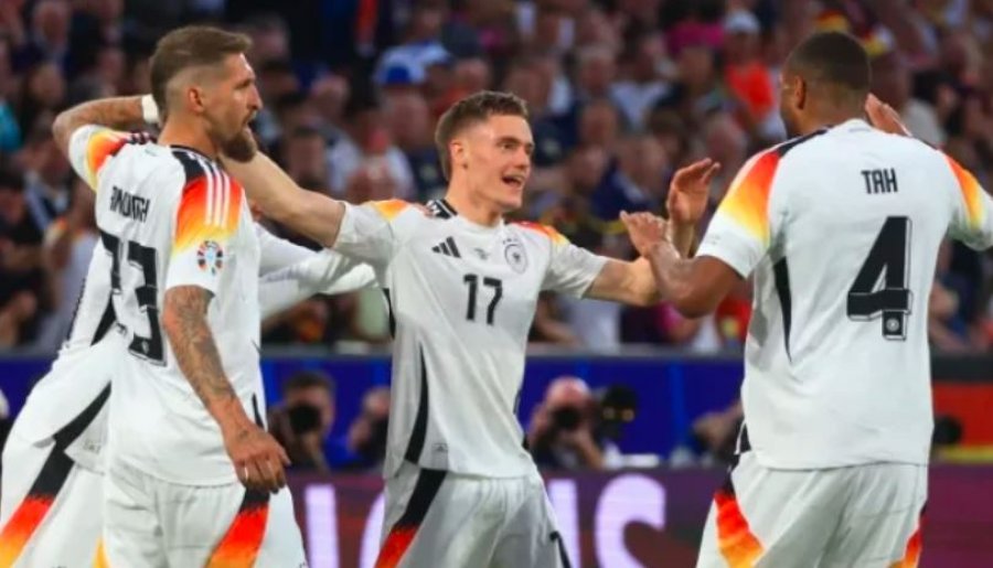Gjermania triumfon ndaj Holandës