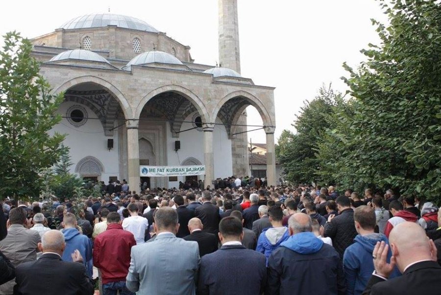 'Kosova Sot' ua uron festën e 'Kurban Bajramit', të gjithë besimtarëve muslimanë