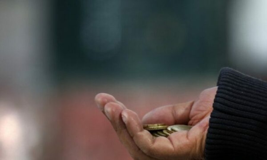 Policia e Rozhajës e kap një shtetas të Kosovës, i kishte dërguar gruan dhe katër fëmijë për të kërkuar lëmoshë në rrugë