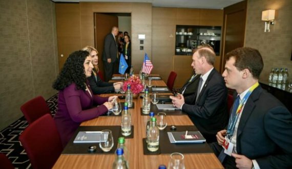 Osmani publikon videon nga Samiti i Zvicrës – pati takim me këshilltarin e Biden, bisedë me Scholz