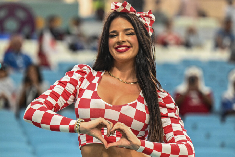 Njihuni me tifozen më ‘hot’ e të gjitha kohërave, i ‘vuri flakën’ Euro 2024