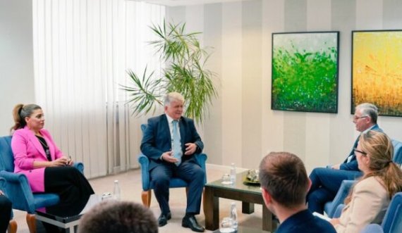 Ndihmës sekretari i OKB-së: Përkrahim dialogun Kosovë-Serbi të lehtësuar nga BE-ja