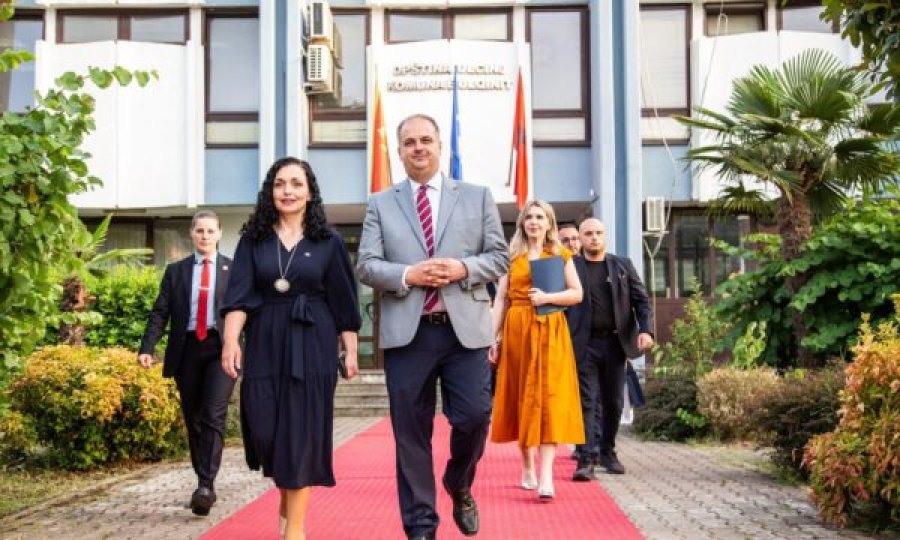 Osmani uron Nimanbegun për marrjen e detyrës si Kryetar i Ulqinit: Shtëpi e dytë për kosovarët