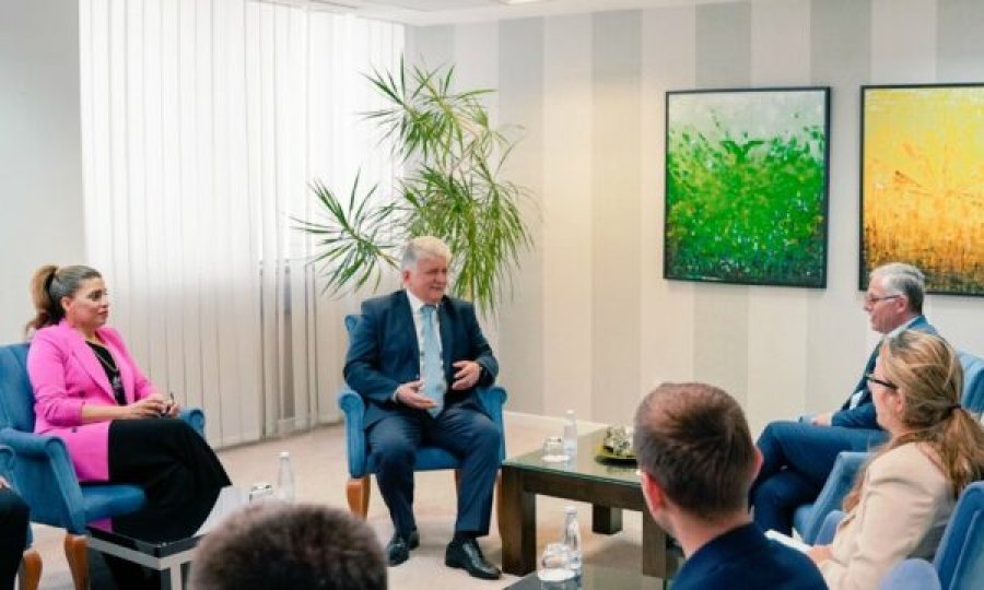 Ndihmës sekretari i OKB-së: Përkrahim dialogun Kosovë-Serbi të lehtësuar nga BE-ja
