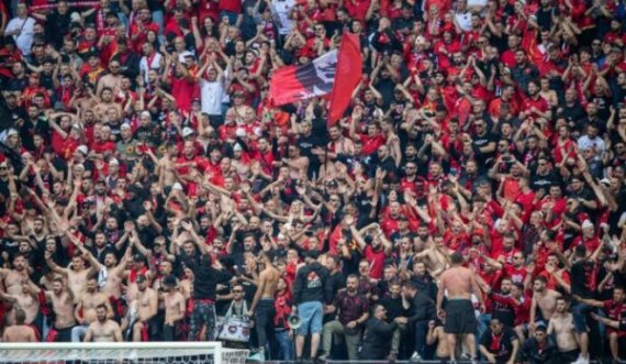 “El Pais” shkruan për Adem Jasharin para duelit Shqipëri-Spanjë: Kënga e tij u bë himn në Tiranë
