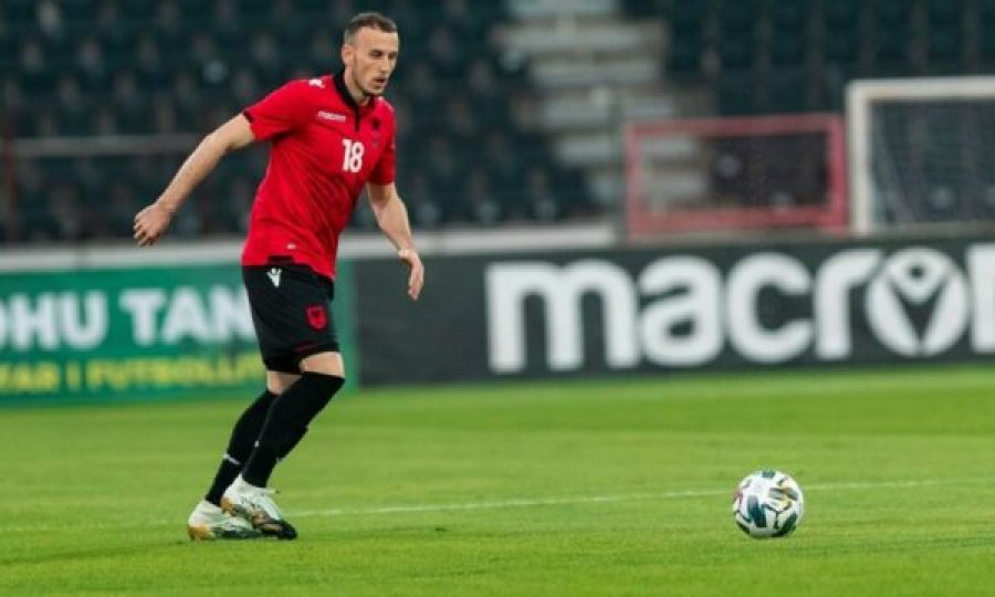 Pas debaklit kundër Spanjes reagon ashpër babai i Ardian Ismajlit