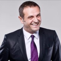 Sinan Vllasaliu falënderon mjekët për përkujdesjen: Mirënjohës përherë 
