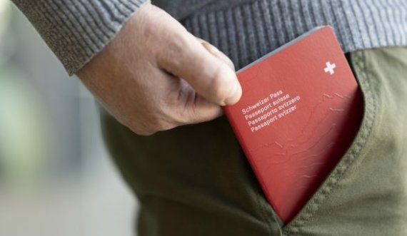 Ashpërsohen kriteret për natyralizim në kantonin zviceran