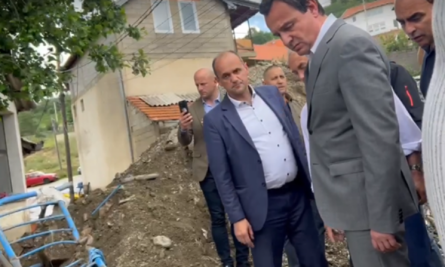  Kurti vizitoi Komunën e Dragashit, pas vërshimeve të djeshme