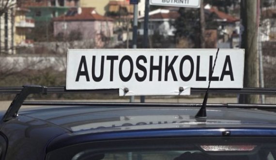 Pejë: Arrestohet instruktori i një autoshkolle, pranoi 500 euro për kryerjen e testit