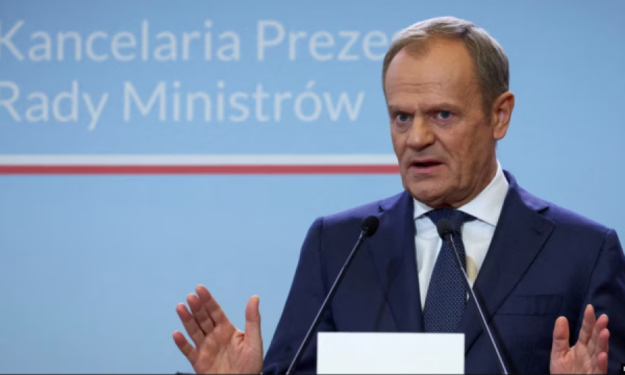 Tusk reagon pas fyerjeve të Elon Musk