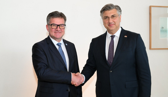 Lajçak  takon kryeministrin kroat, diskutojnë për dialogun Kosovë-Serbi