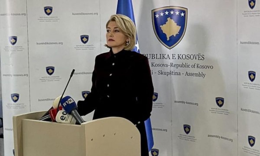 Kusari-Lila: Vazhdimi i mbajtjes së masave ndaj Kosovës s’ka kuptim