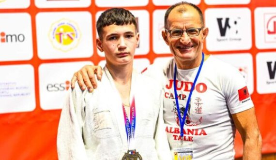 Valdrin Pnishi i klubit të xhudos “Polici” fiton medalje të artë në Sllovaki