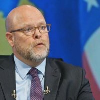 Hovenier: Diaspora e Kosovës në SHBA është një partner në përpjekjet për mbështetjen e Kosovës