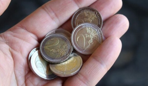  Prishtinë: Forenzika sekuestron 1330 monedha metalike nga dy euro të falsifikuara