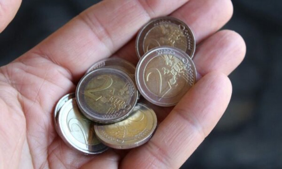 Prishtinë: Forenzika sekuestron 1330 monedha metalike nga dy euro të falsifikuara