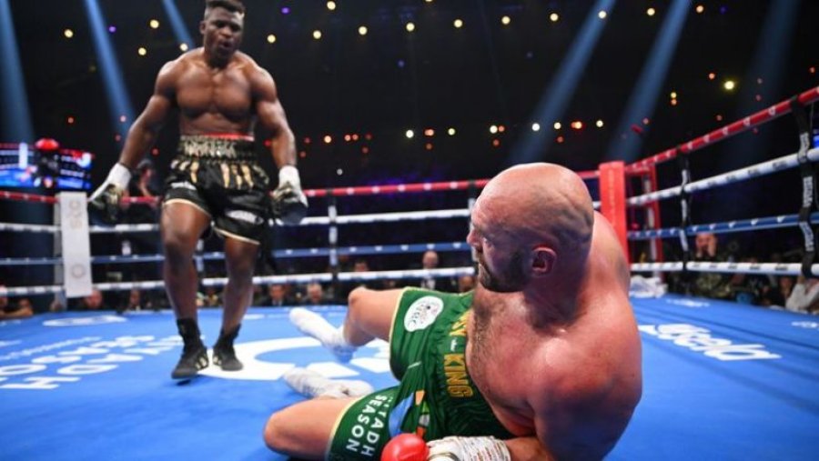 Tyson  Fury  i ashpër ka derguar  mesazhe ofenduese për Francis Ngannoun