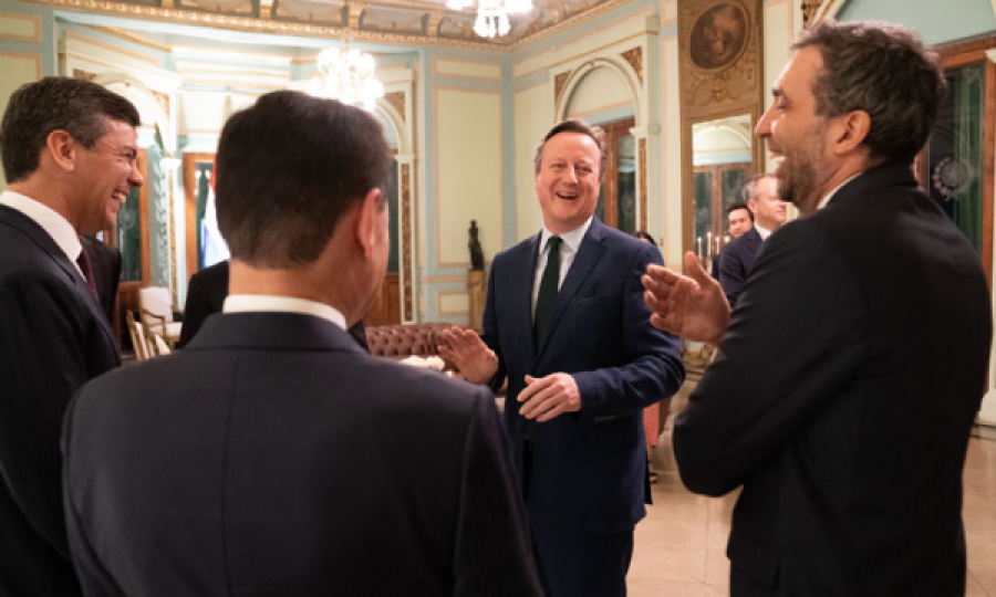 Ish-kryeministri britanik në përmbledhjen e punës së tij 113 ditëshe përmend edhe Kosovën