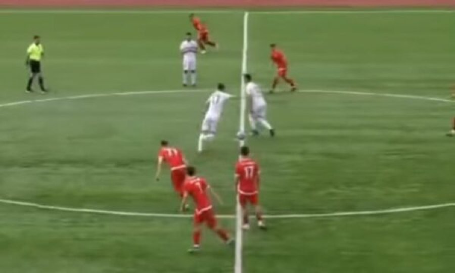 Futbollisti i  Llapit shënon gol spektakolar për karrierë, godet porten nga pika e mesit të fushës