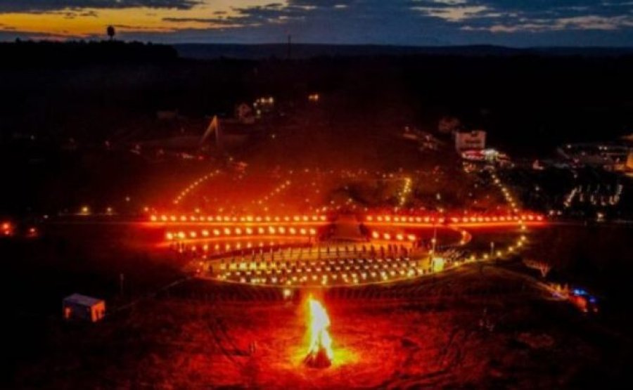 Me ndezjen e flakadanëve në 'Natën e Zjarreve' përfundon Epopeja UÇK-së