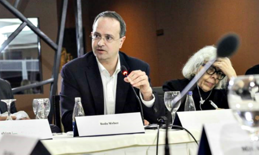 Weber: Duhet një ndryshim rrënjësor në procesin e dialogut Kosovë-Serbi