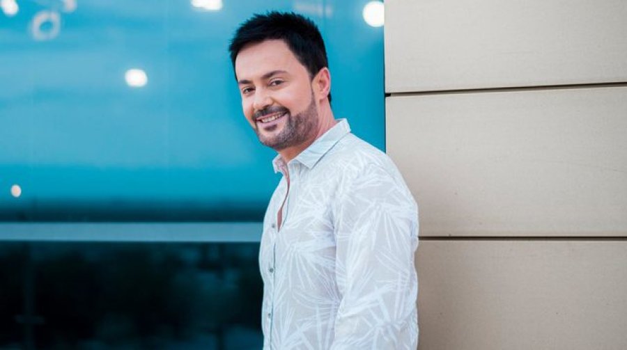 Sinan Hoxha emocionon më këngën e re kushtuar nënës, do ju bëj me lot