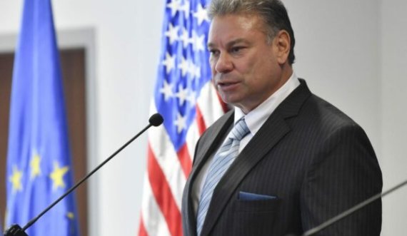 Escobar nga Brukseli flet me gazetarë për hapat e ardhshëm në dialogun Kosovë-Serbi