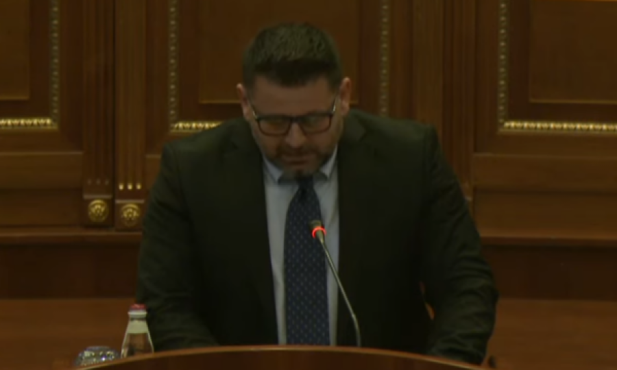Berisha: Sot duhet të japin dorëheqje ministri, zv/ministri e sekretari