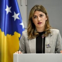 Deliu: Kosova në ditë zie,  Albulena Haxhiu për fushatë në Maqedoni
