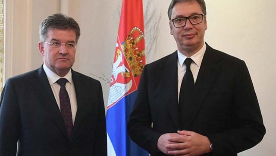 Lajçak jep detaje pas takimit me Vuçiçin