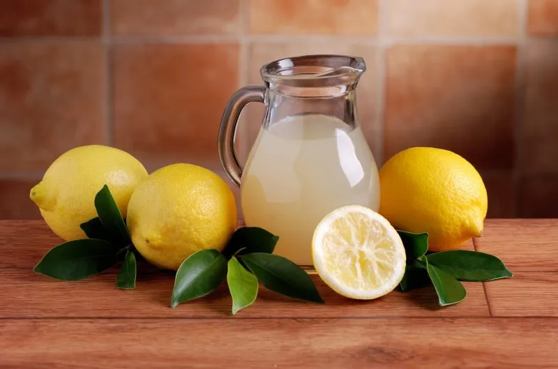 Lëngu i limonit për shtypje normale të gjakut