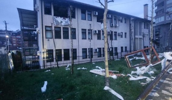Arrestohet i dyshuari i katërt për zjarrëvënien në objektin e Gjykatës në Kaçanik – Policia jep detaje