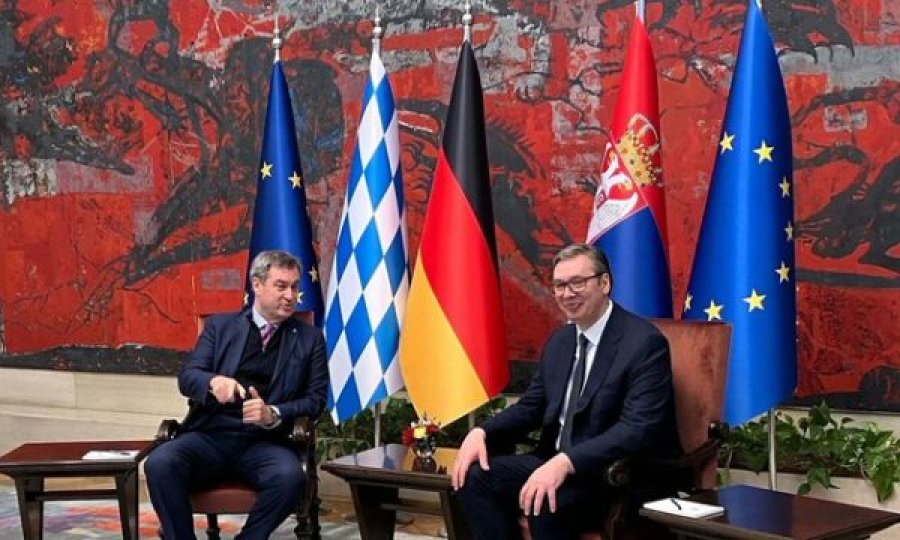 Deputeti i Bundestagut kritikon kryeministrin bavarez për vizitën te Vuçiqi: Shpresoj se e pyeti për zgjedhjet dhe Banjskën