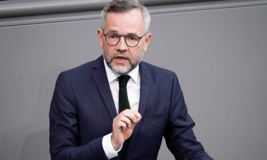 Deputeti gjerman: E pakuptueshme që SHBA vendos ekstra kushte për anëtarësimin e Kosovës në KiE, është e padrejtë