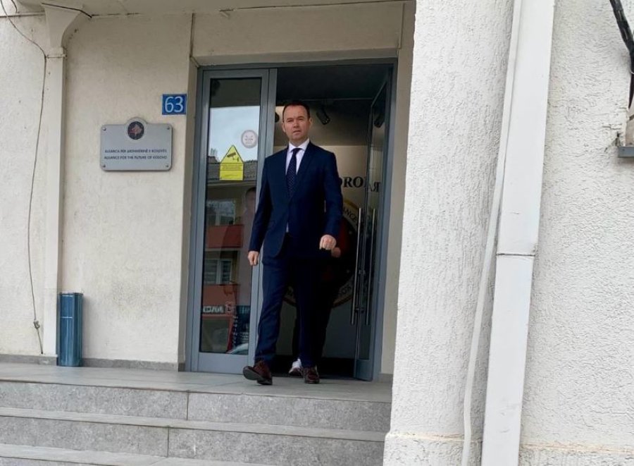 Faton Peci i jep ultimatum AAK-së që objektin ta liroj në afat prej 180 ditësh