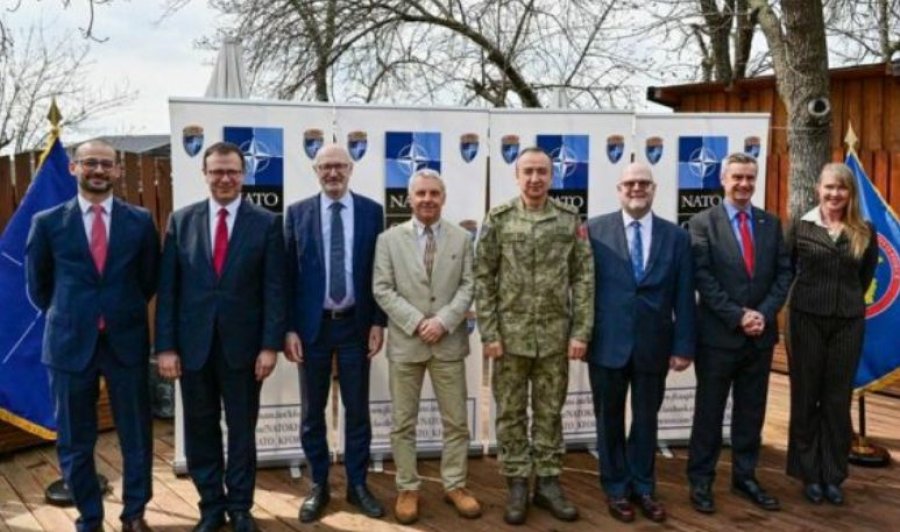 KFOR’i jep detaje se çfarë u diskutua mes Ulutas dhe QUINT